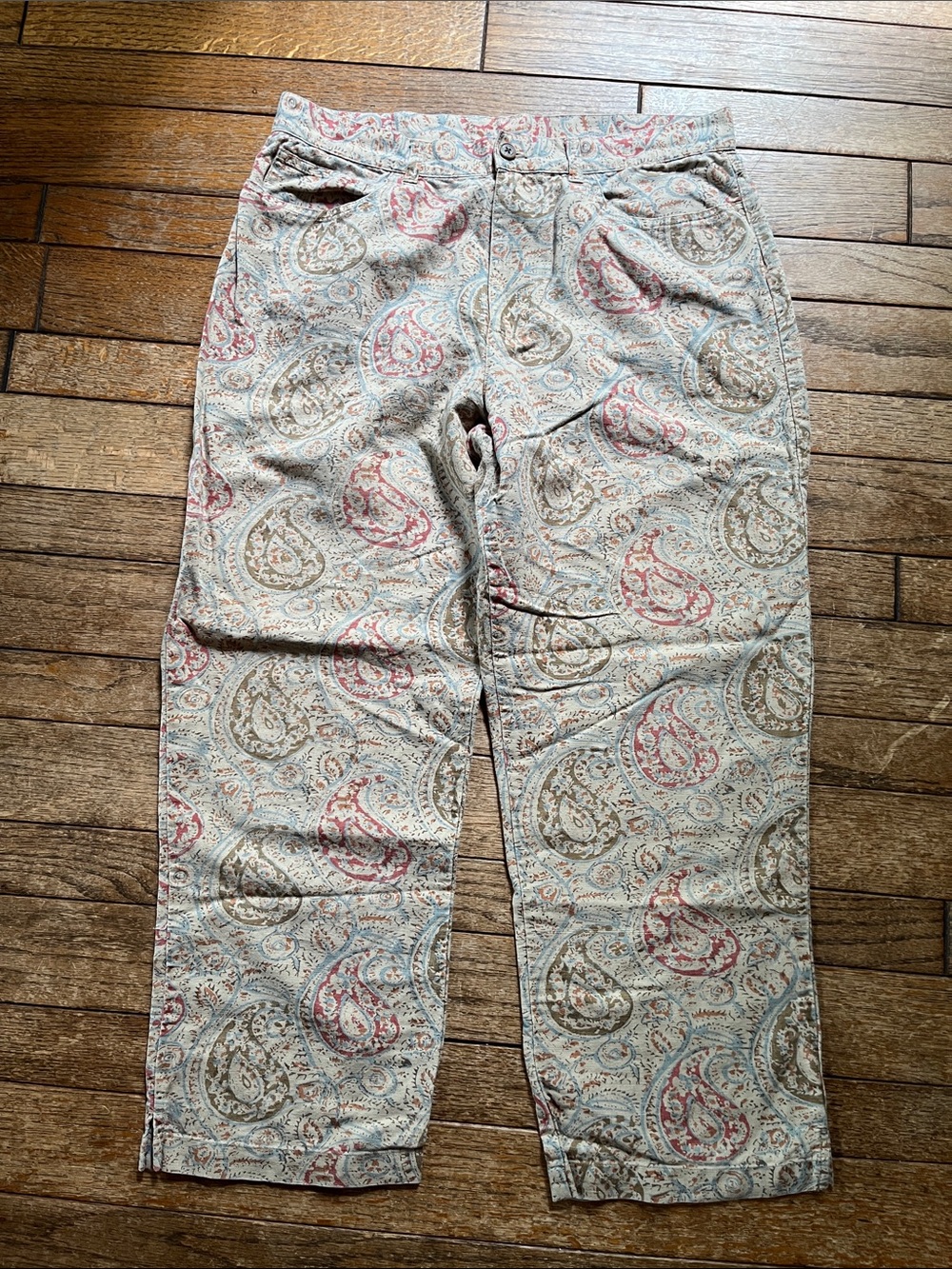 Ralph Lauren Cream Paisley Cropped Pants with Red & Blue Accents